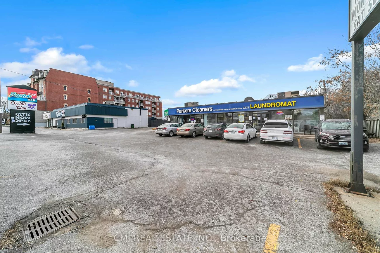 15480, Yonge, Aurora Heights, Aurora