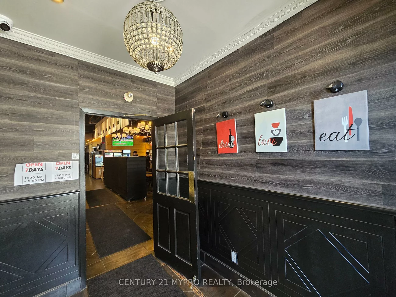 155, Wellington, Bayview Wellington, Aurora