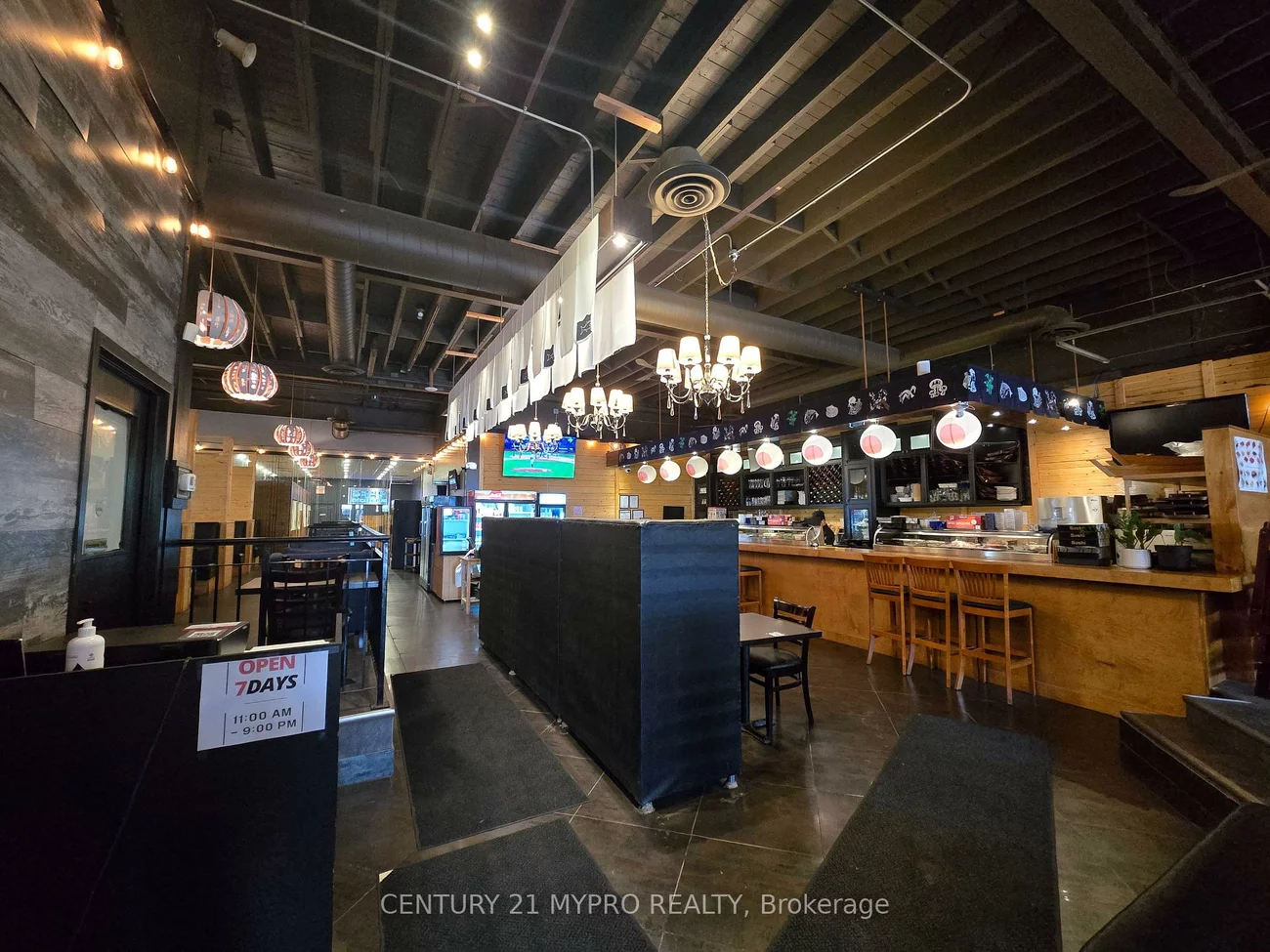 155, Wellington, Bayview Wellington, Aurora