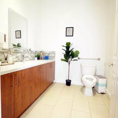 125, Pedersen, Bayview Wellington, Aurora