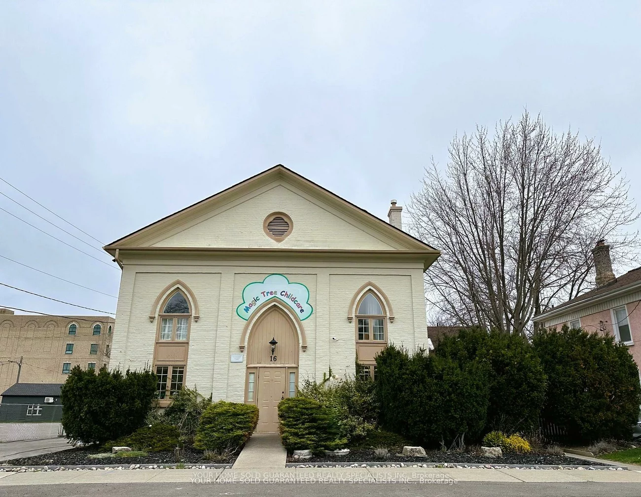 16-18, Mosley, Aurora Village, Aurora