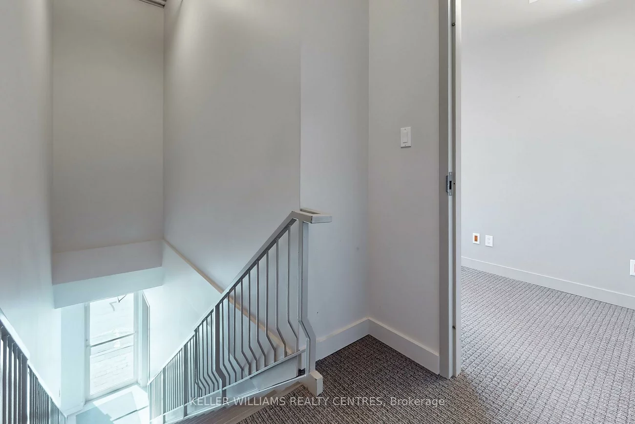 125, Don Hillock, Bayview Southeast, Aurora