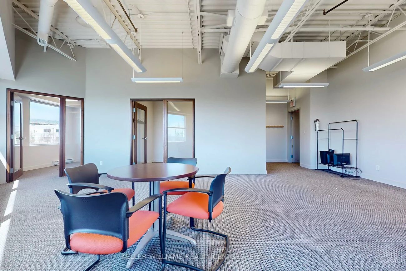 125, Don Hillock, Bayview Southeast, Aurora