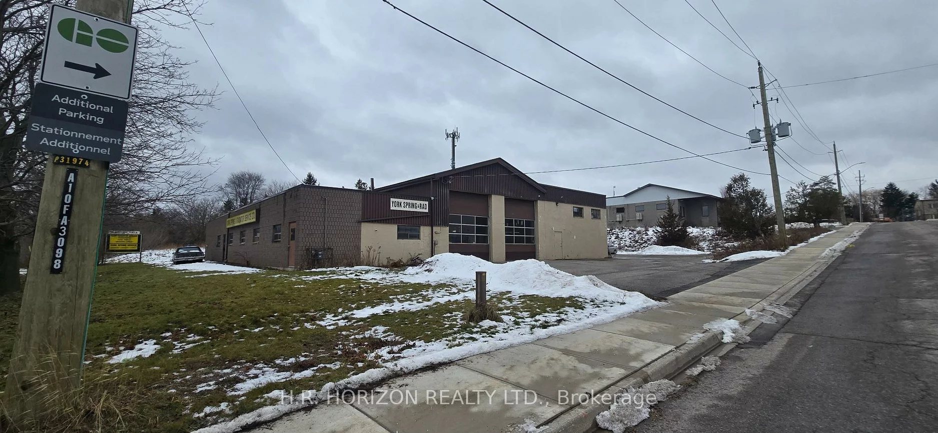 60, Industrial, Aurora Village, Aurora