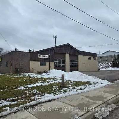 60, Industrial, Aurora Village, Aurora