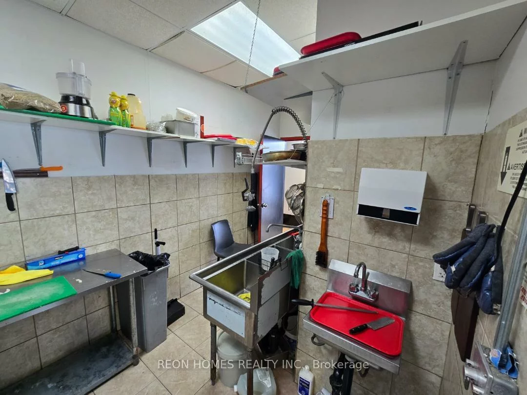 15440, Bayview, Bayview Wellington, Aurora