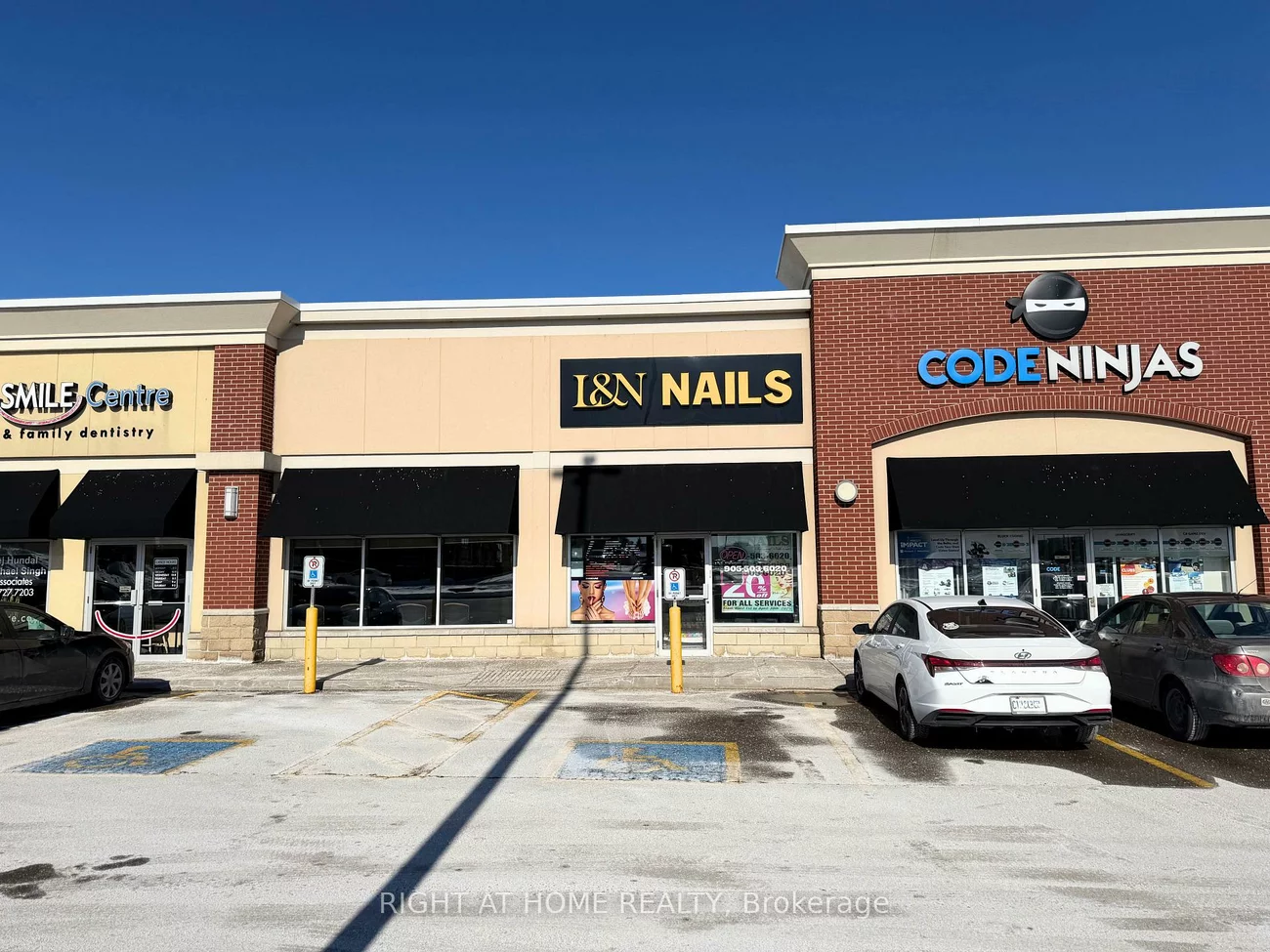 115, First Commerce, Bayview Northeast, Aurora