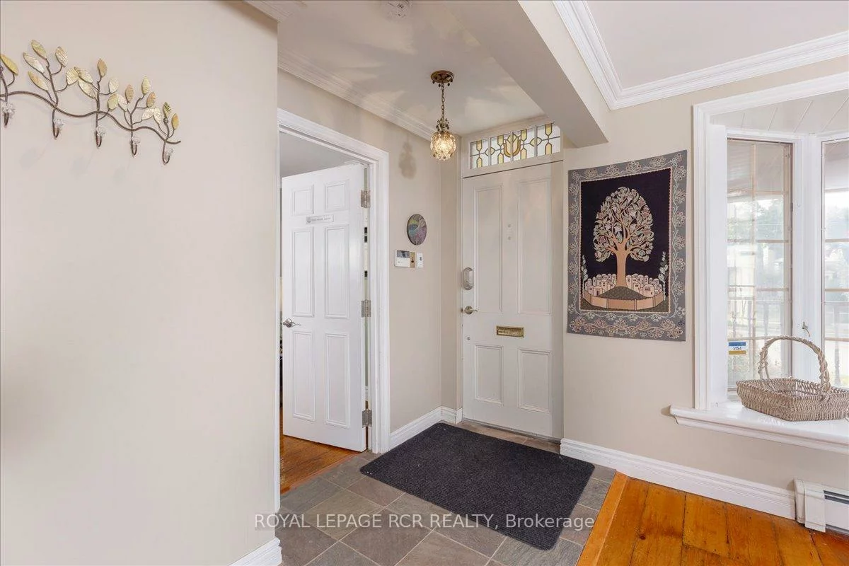 50, Wellington, Aurora Village, Aurora