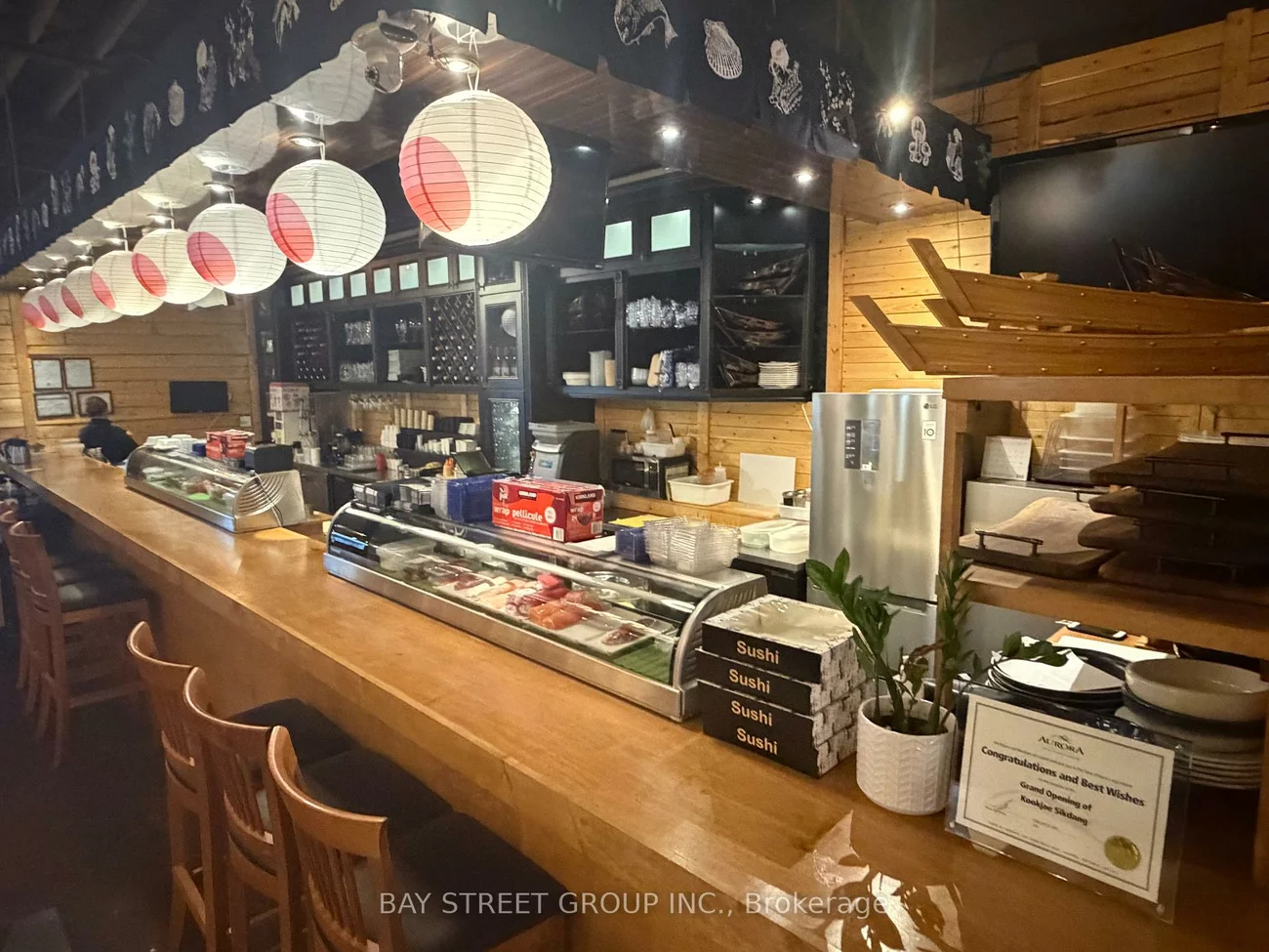 155, Wellington, Bayview Wellington, Aurora