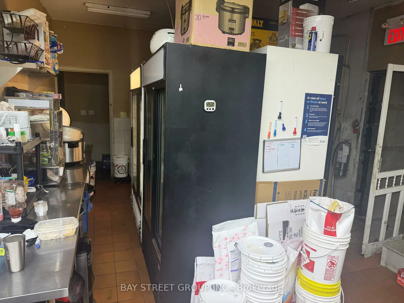 155, Wellington, Bayview Wellington, Aurora