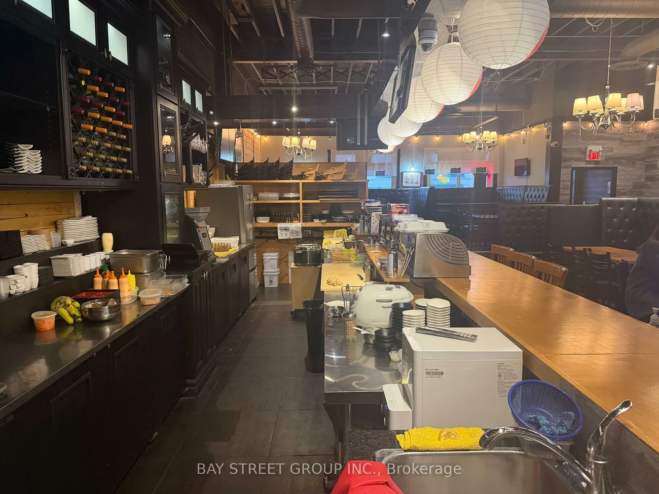 155, Wellington, Bayview Wellington, Aurora