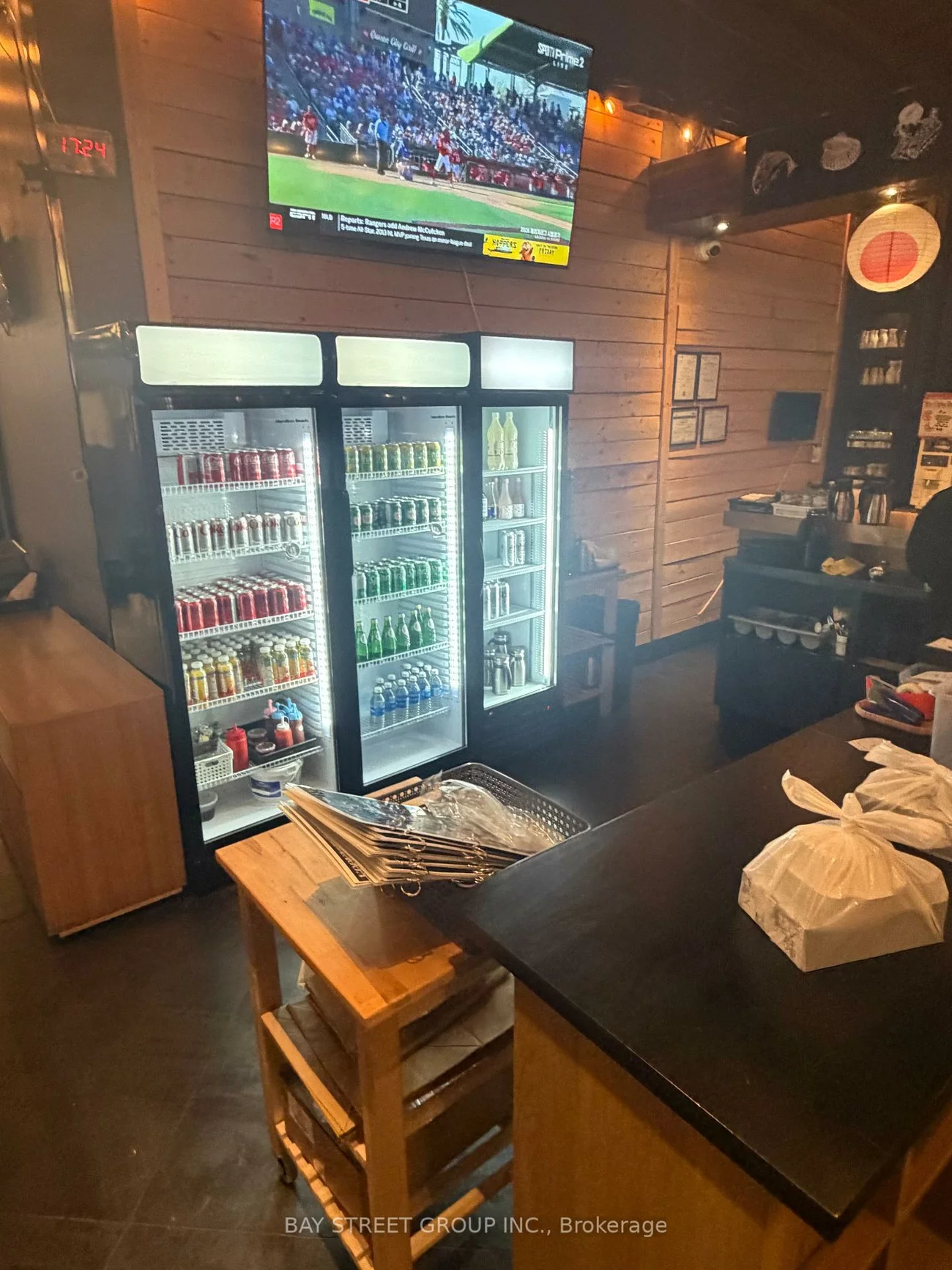 155, Wellington, Bayview Wellington, Aurora