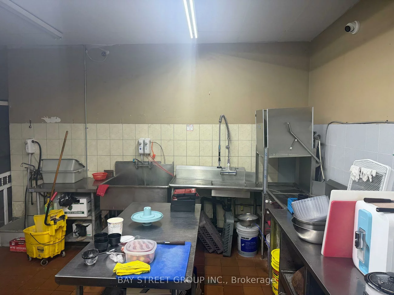 155, Wellington, Bayview Wellington, Aurora