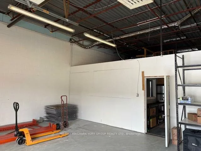 220, Industrial, Aurora Village, Aurora