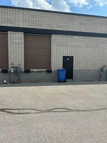 220, Industrial, Aurora Village, Aurora