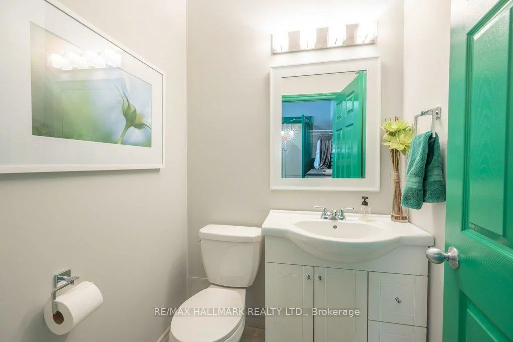 125, Don Hillock, Bayview Southeast, Aurora