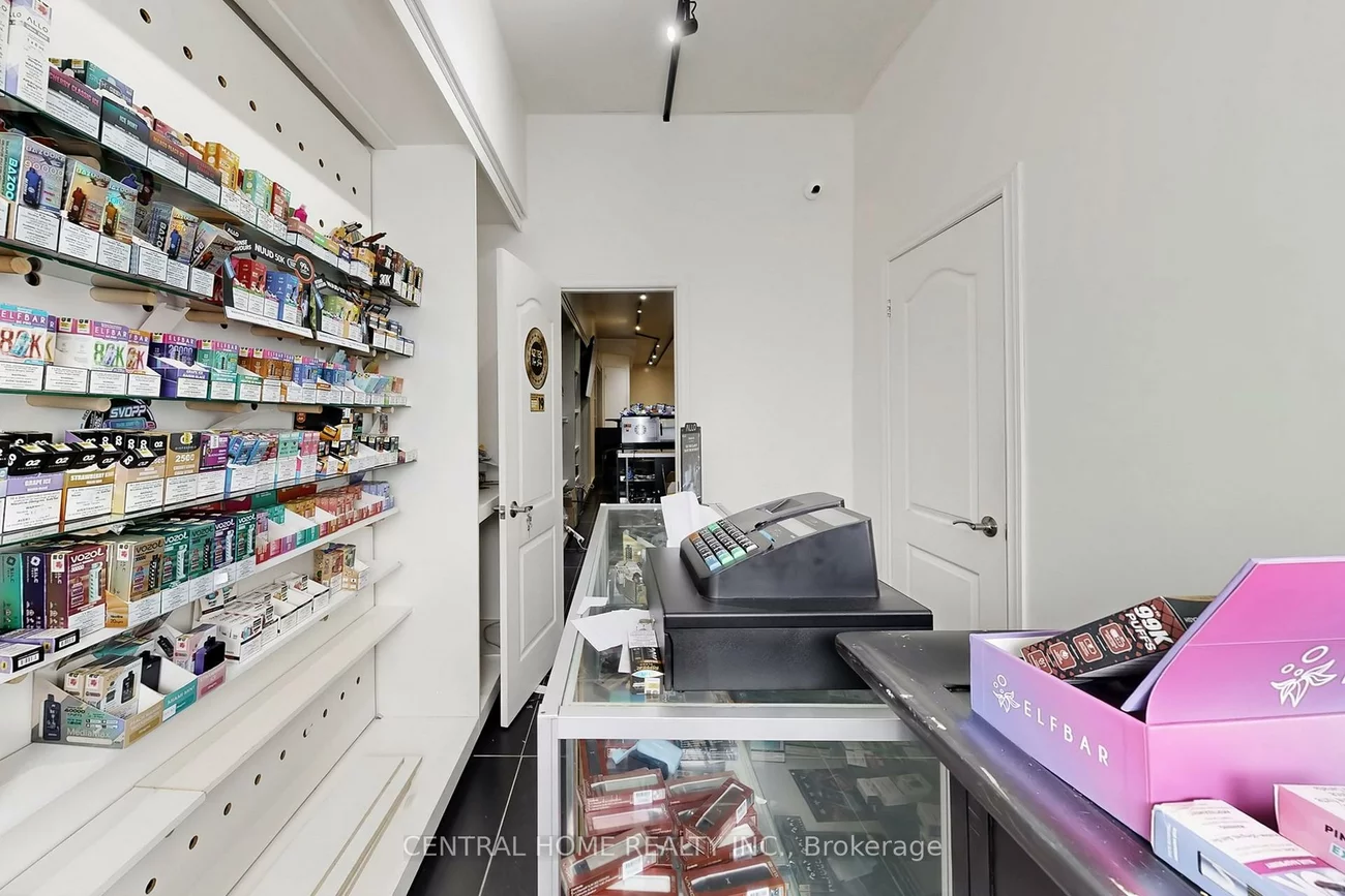 15231, Yonge, Aurora Village, Aurora