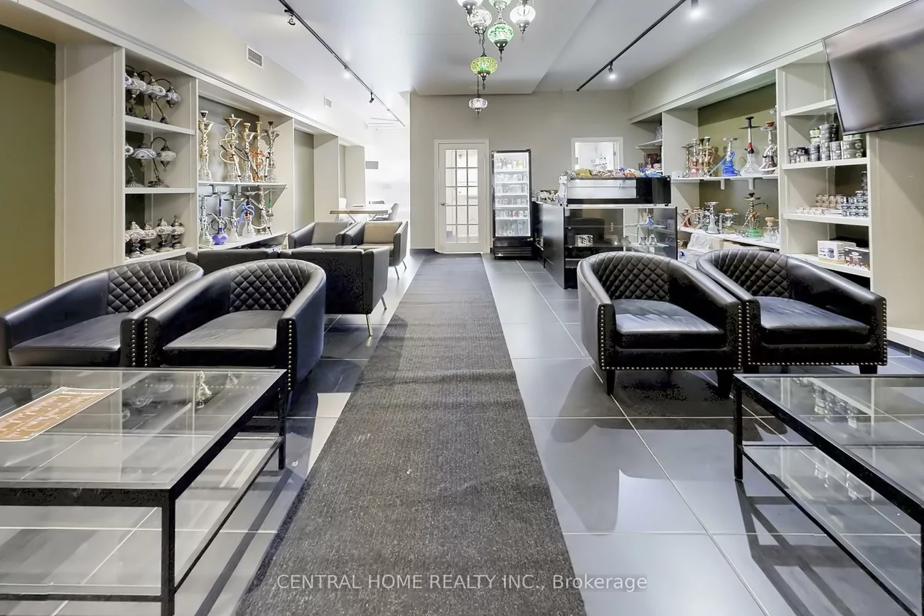 15231, Yonge, Aurora Village, Aurora