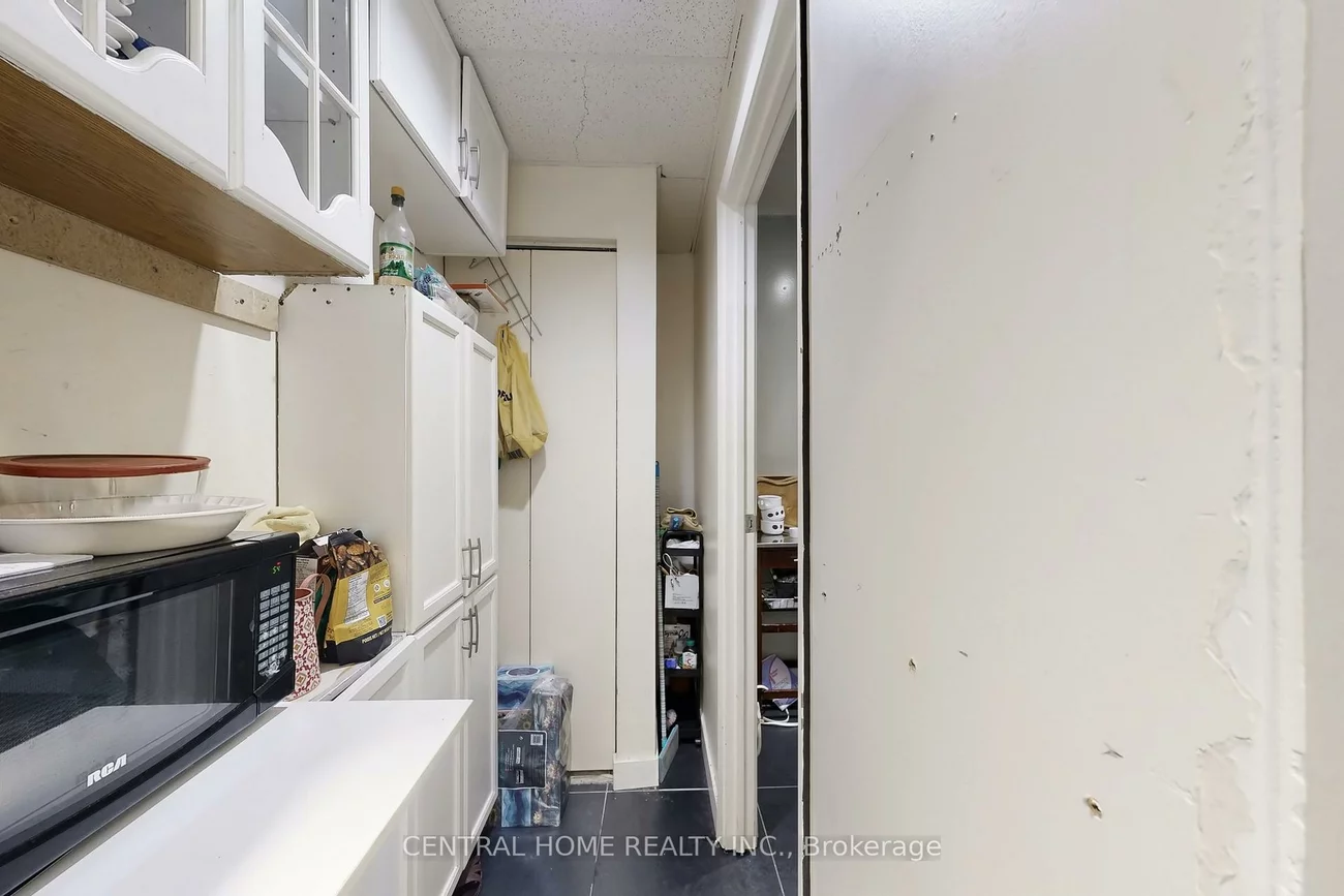 15231, Yonge, Aurora Village, Aurora