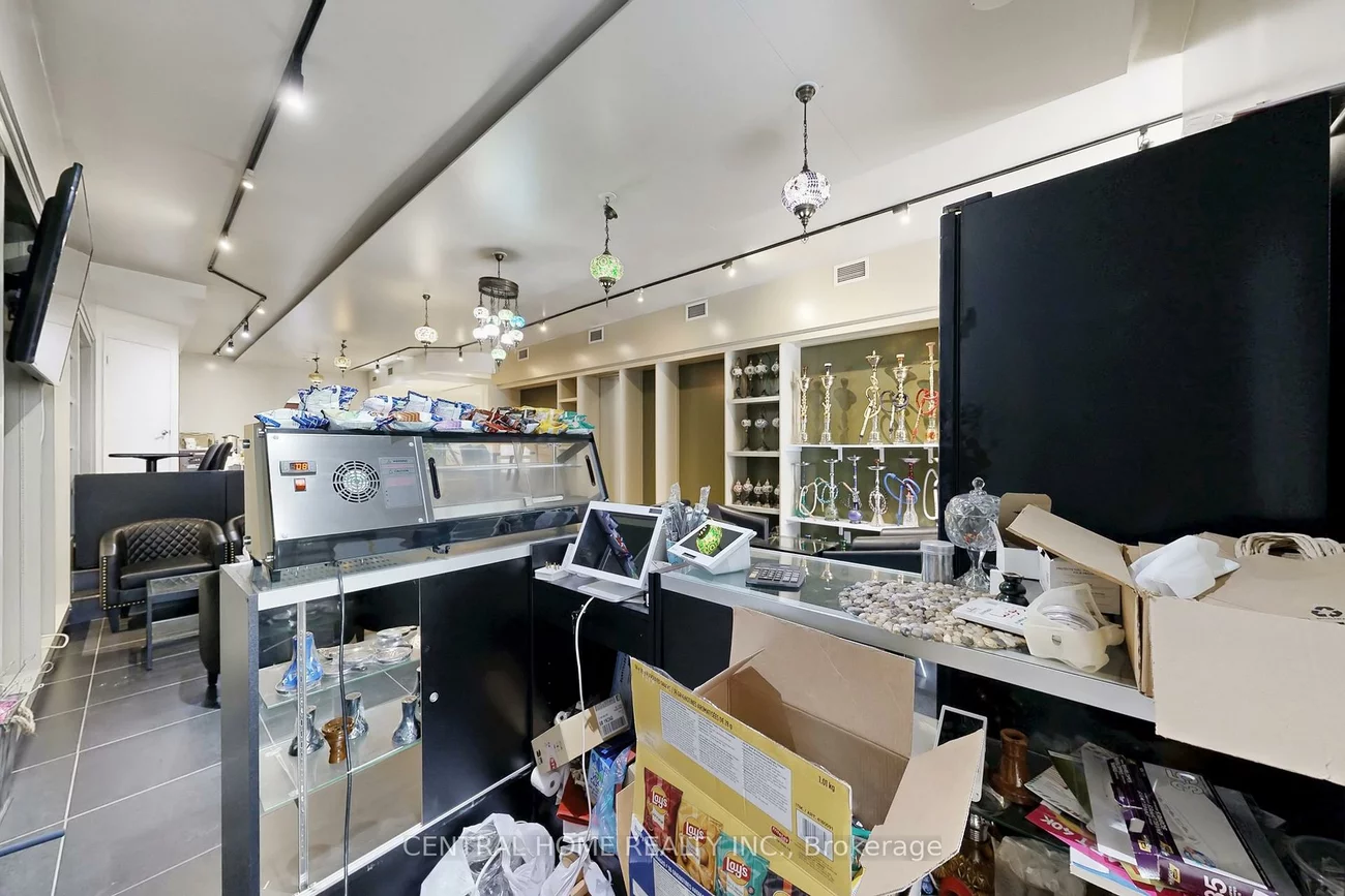 15231, Yonge, Aurora Village, Aurora