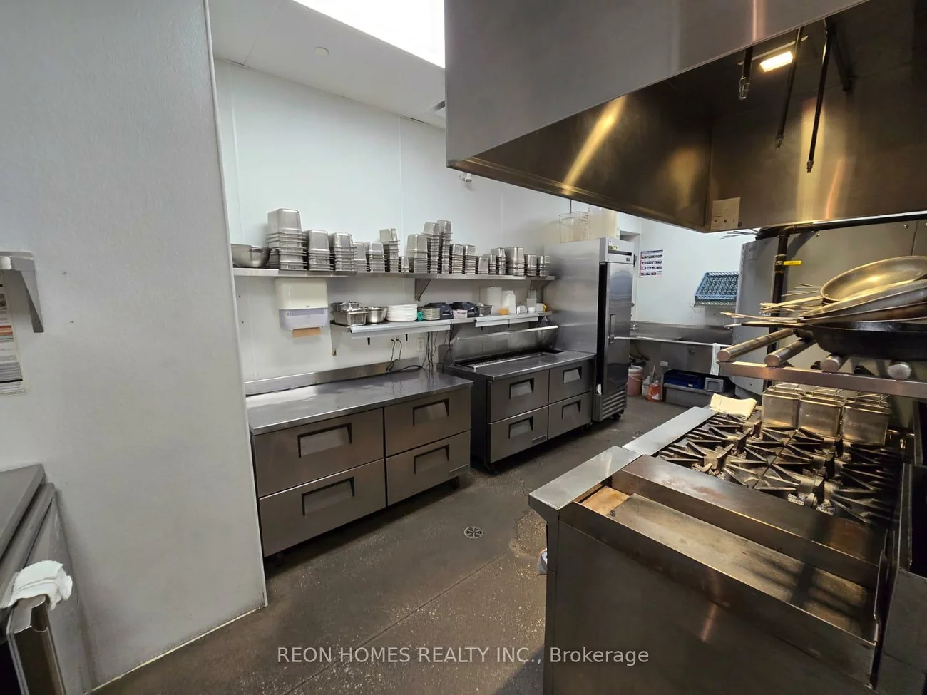 233, Earl Stewart, Bayview Wellington, Aurora