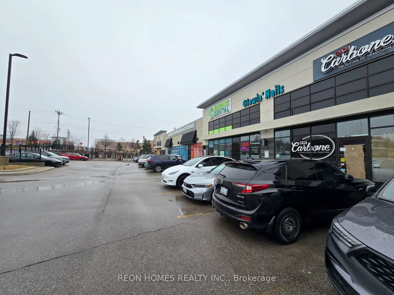 233, Earl Stewart, Bayview Wellington, Aurora