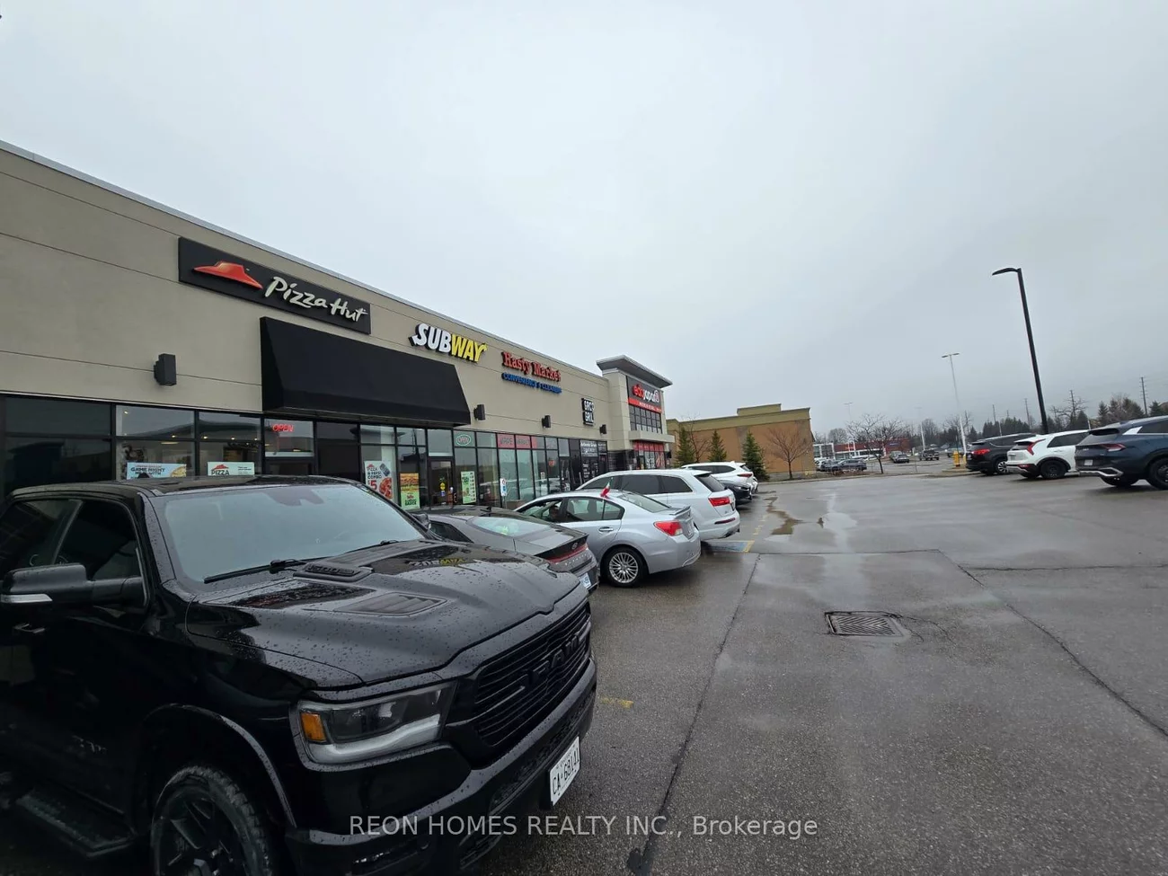 233, Earl Stewart, Bayview Wellington, Aurora