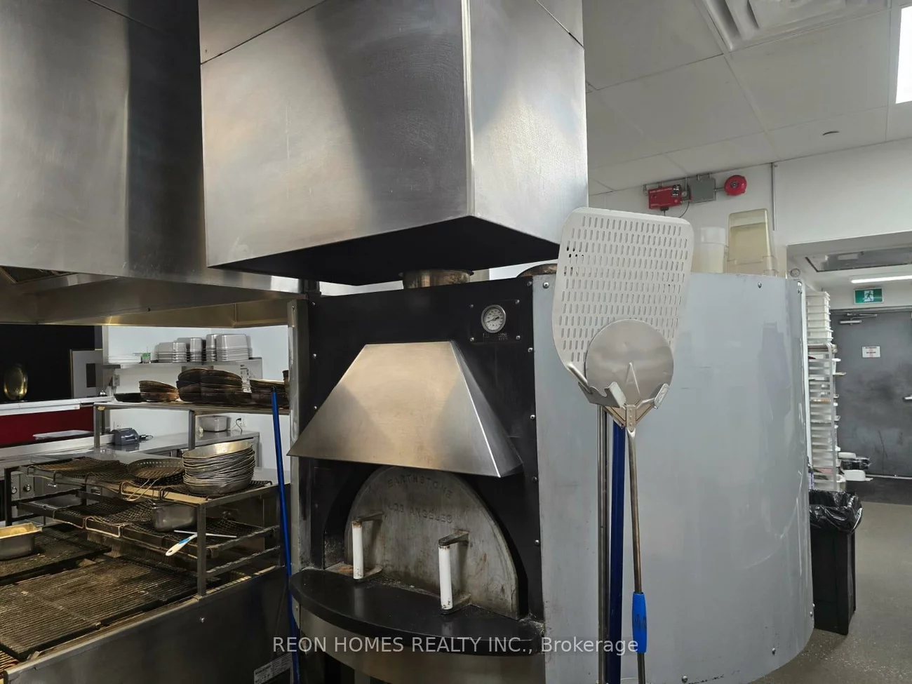 233, Earl Stewart, Bayview Wellington, Aurora