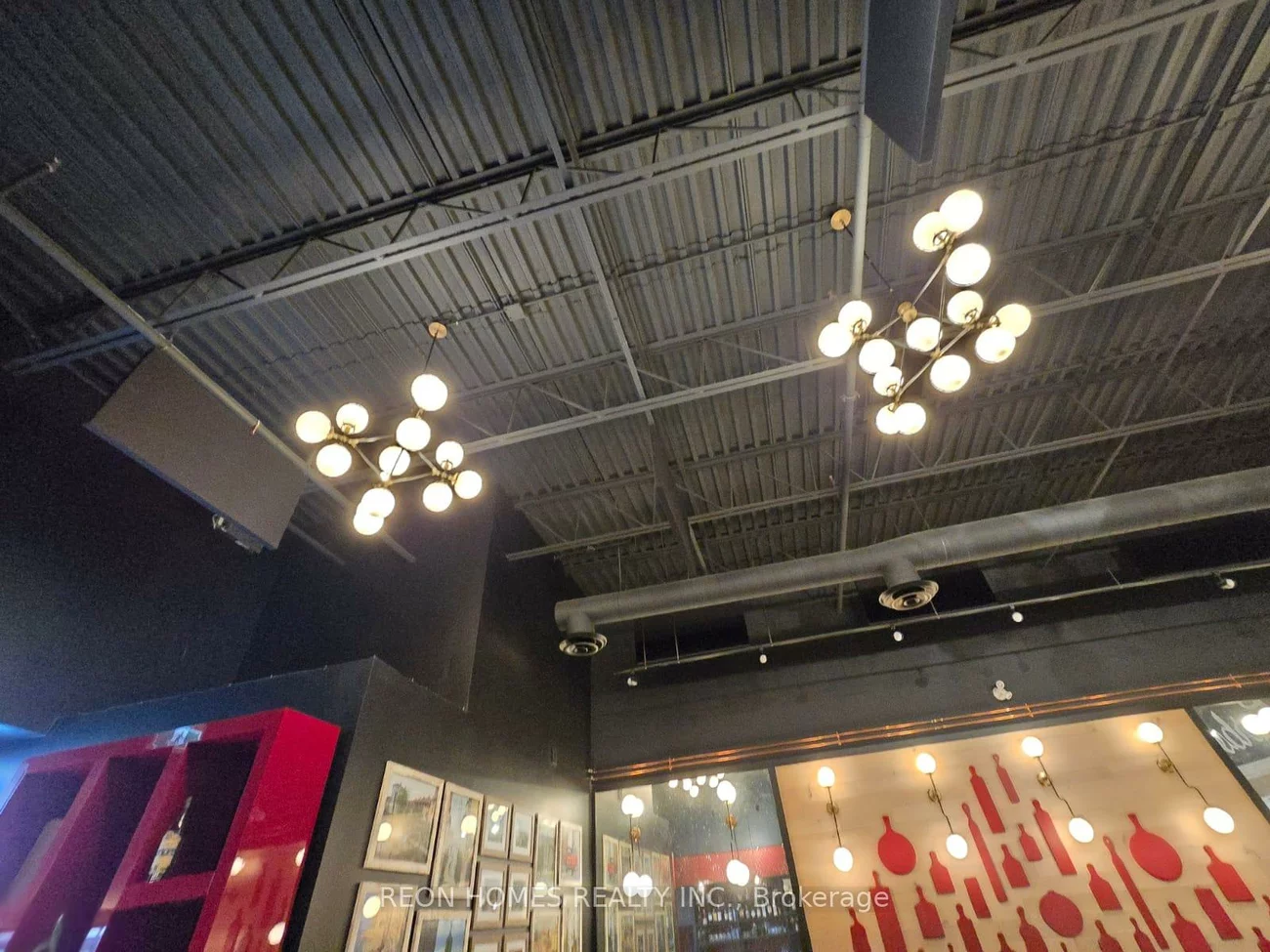 233, Earl Stewart, Bayview Wellington, Aurora