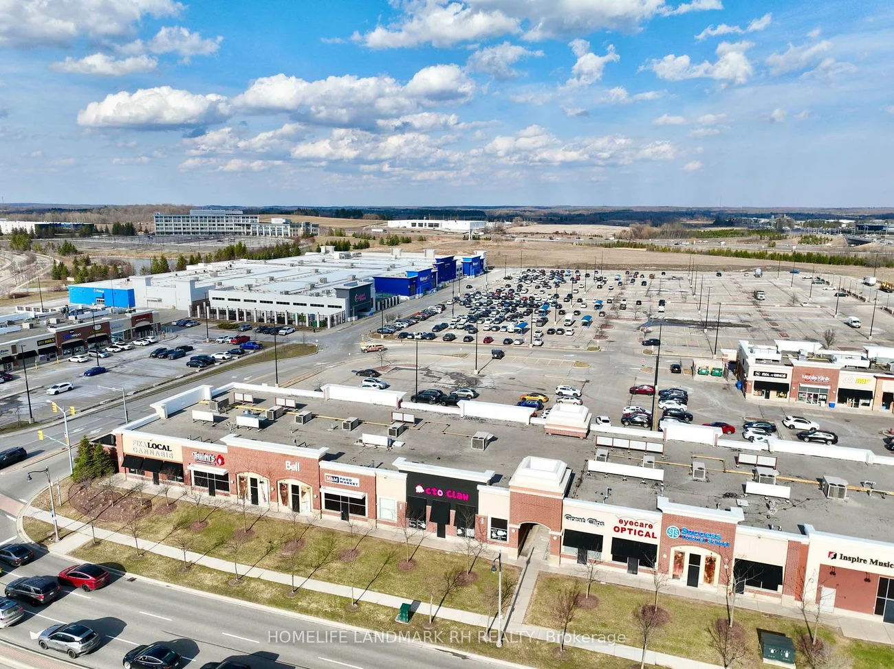 91, First Commerce, Bayview Northeast, Aurora