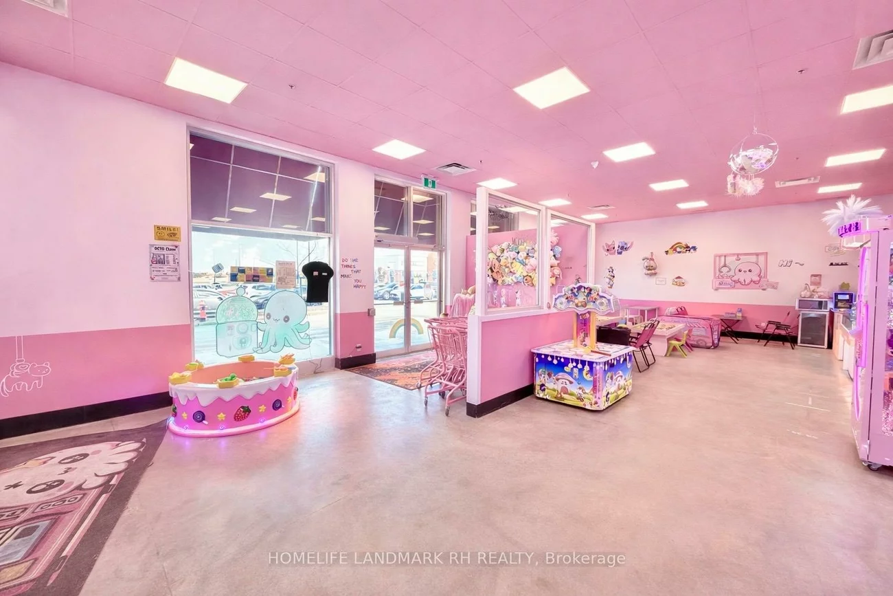 91, First Commerce, Bayview Northeast, Aurora