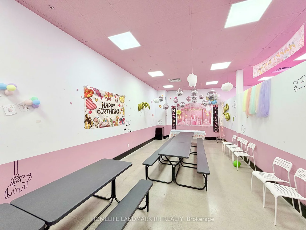 91, First Commerce, Bayview Northeast, Aurora