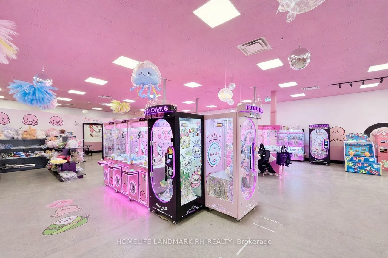 91, First Commerce, Bayview Northeast, Aurora