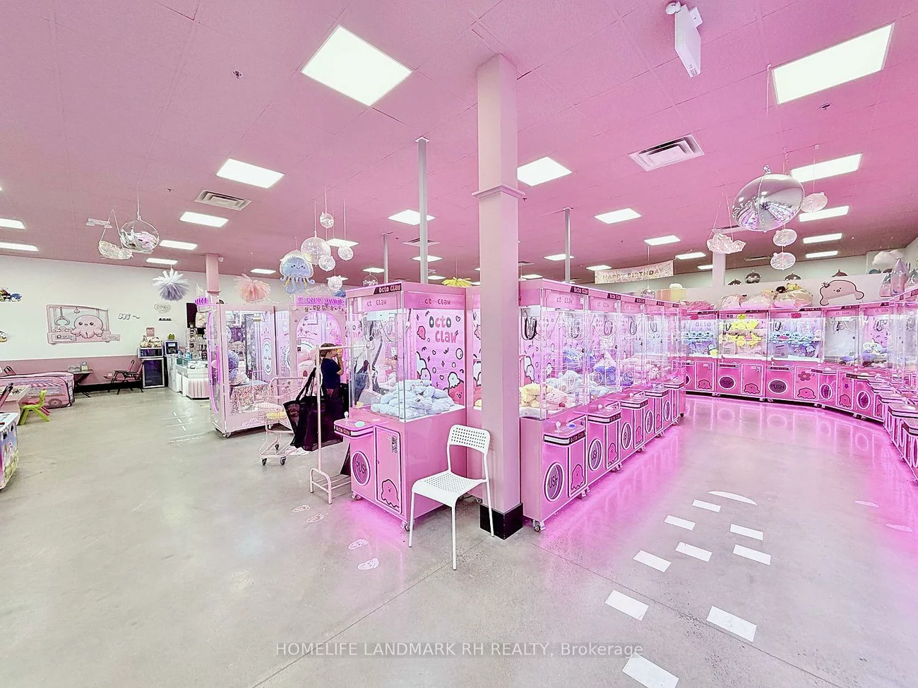 91, First Commerce, Bayview Northeast, Aurora