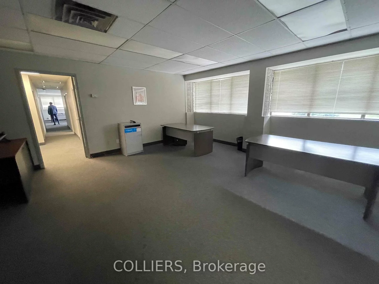 230, Edward, Aurora Village, Aurora