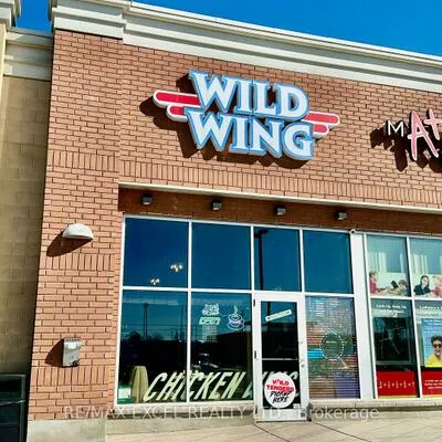 650, Wellington, Bayview Wellington, Aurora