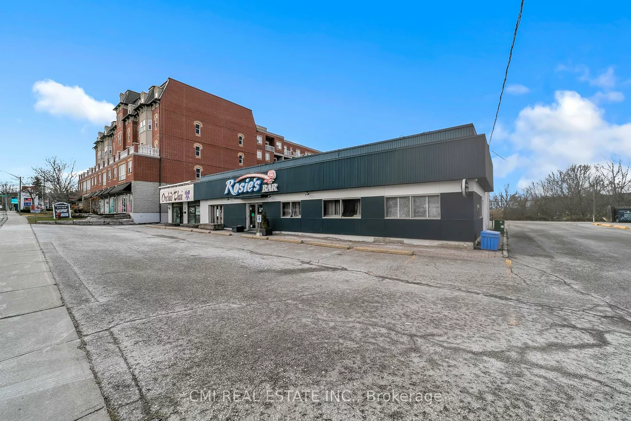 15480, Yonge, Aurora Heights, Aurora