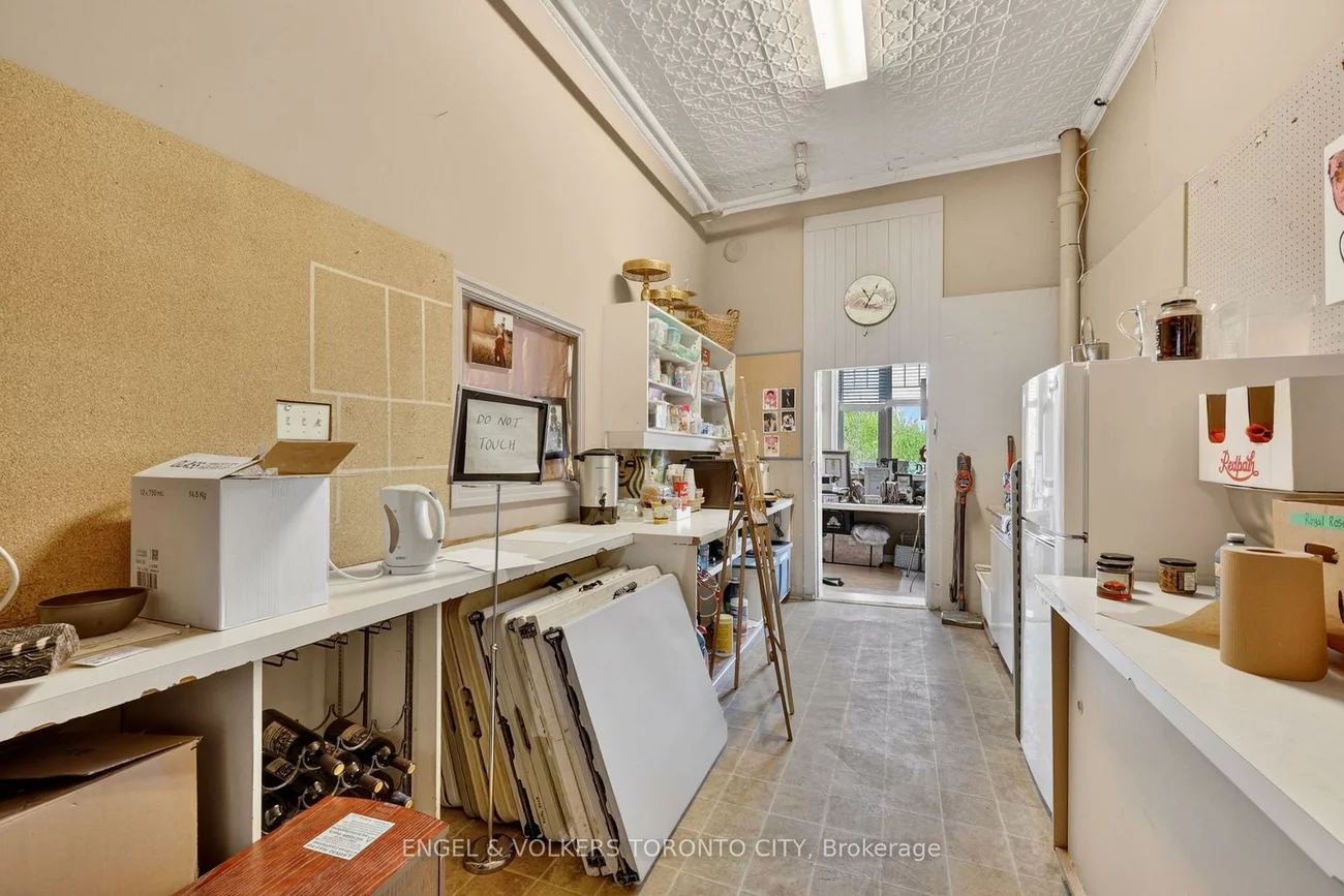 15210, Yonge, Aurora Village, Aurora