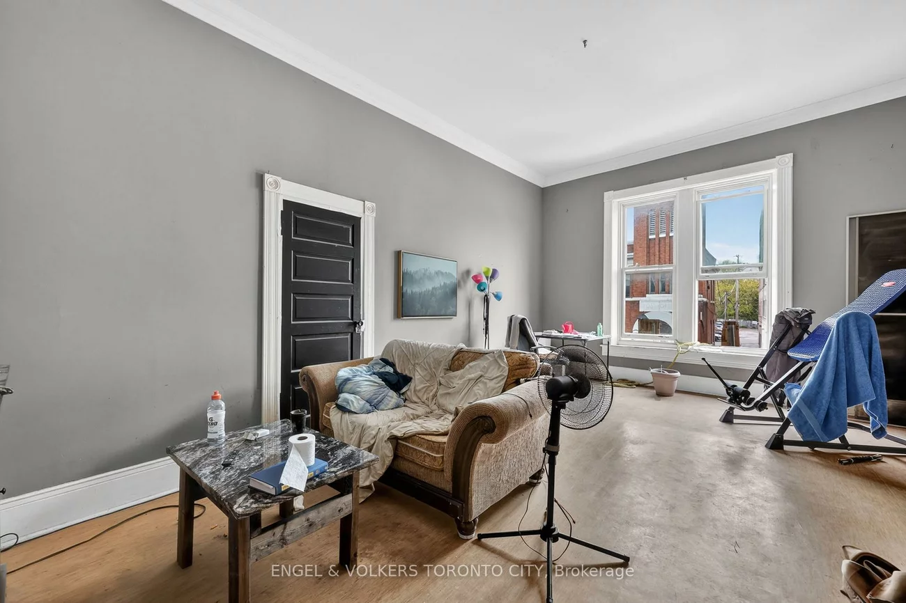 15210, Yonge, Aurora Village, Aurora