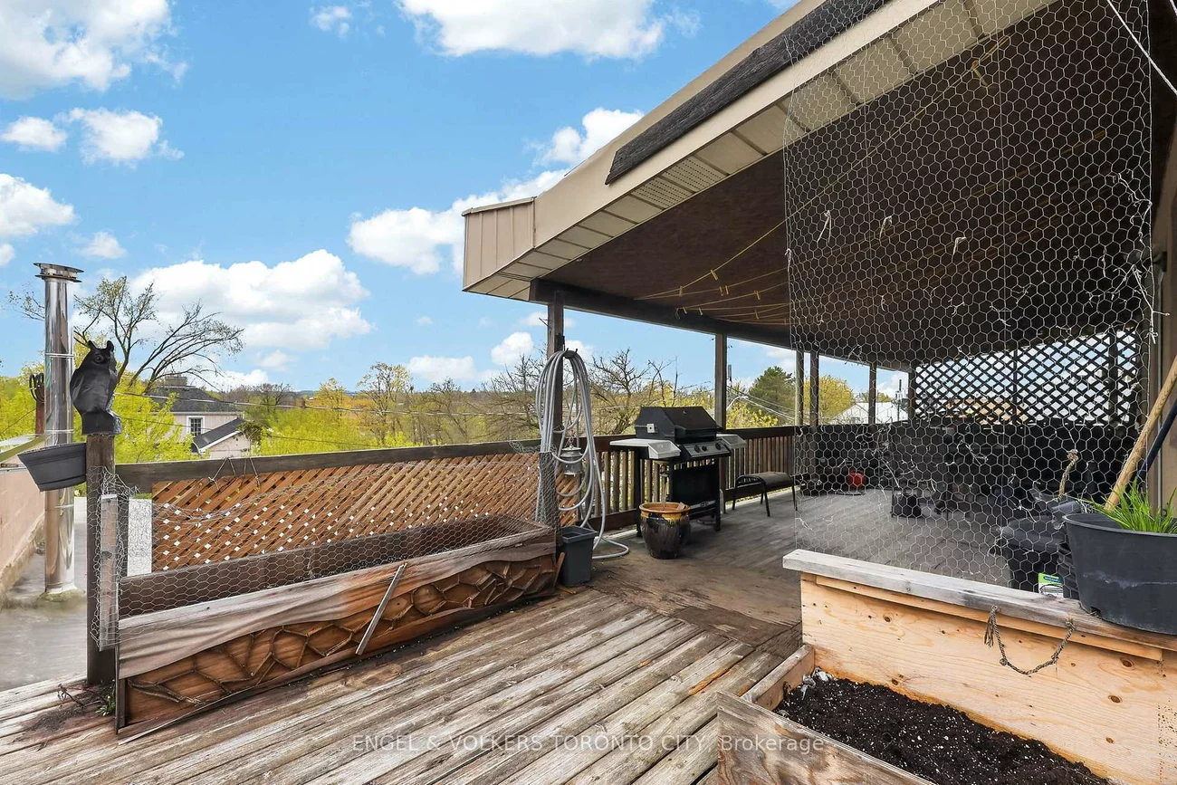 15210, Yonge, Aurora Village, Aurora