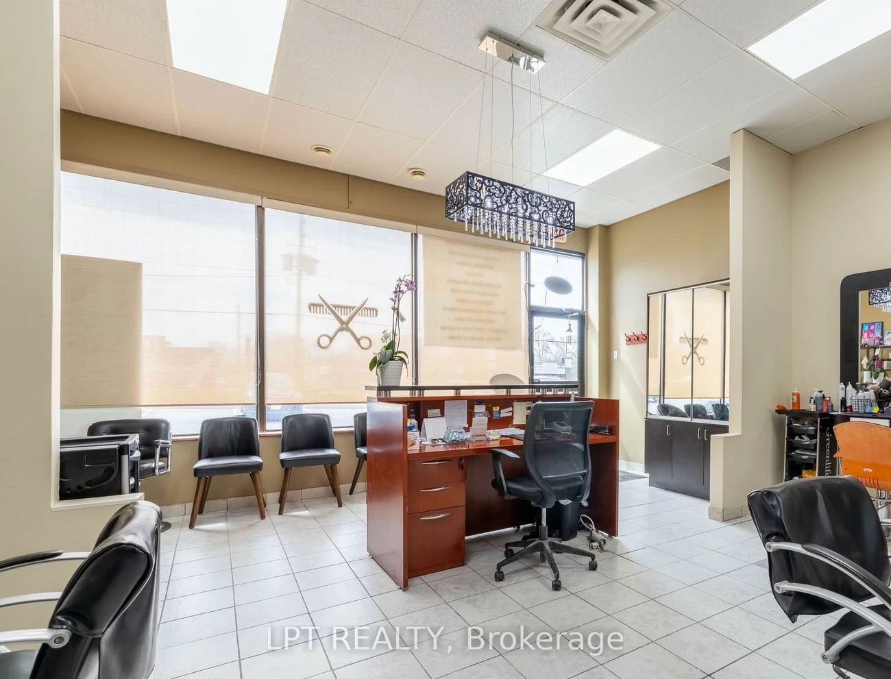 15461, Yonge, Aurora Village, Aurora