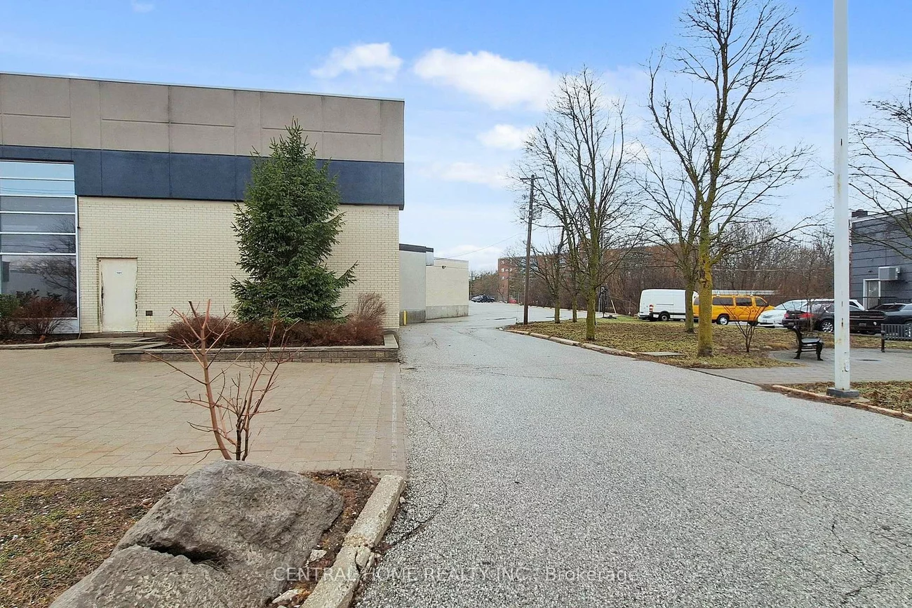 14800, Yonge, Aurora Highlands, Aurora
