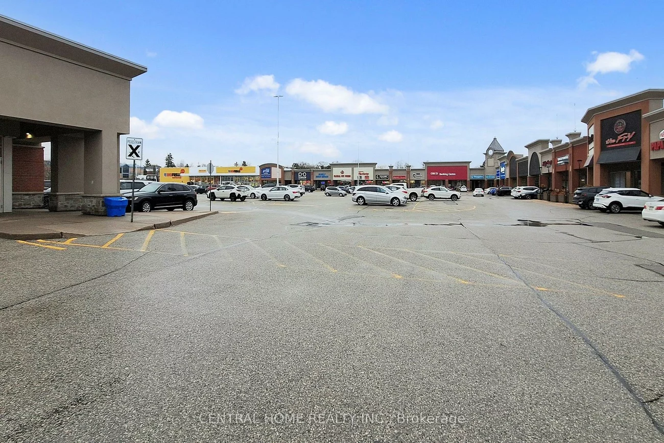 14800, Yonge, Aurora Highlands, Aurora