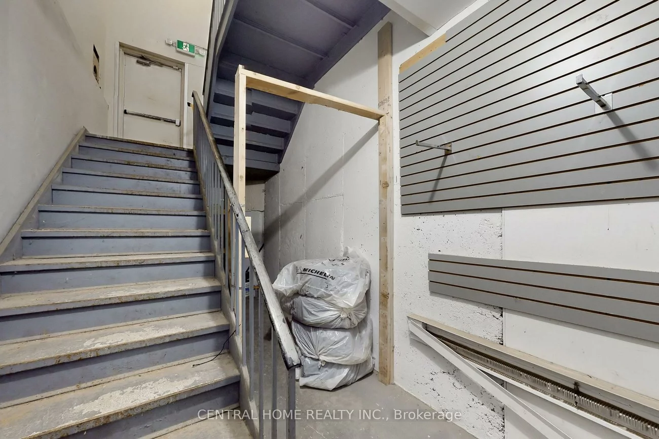 14800, Yonge, Aurora Highlands, Aurora