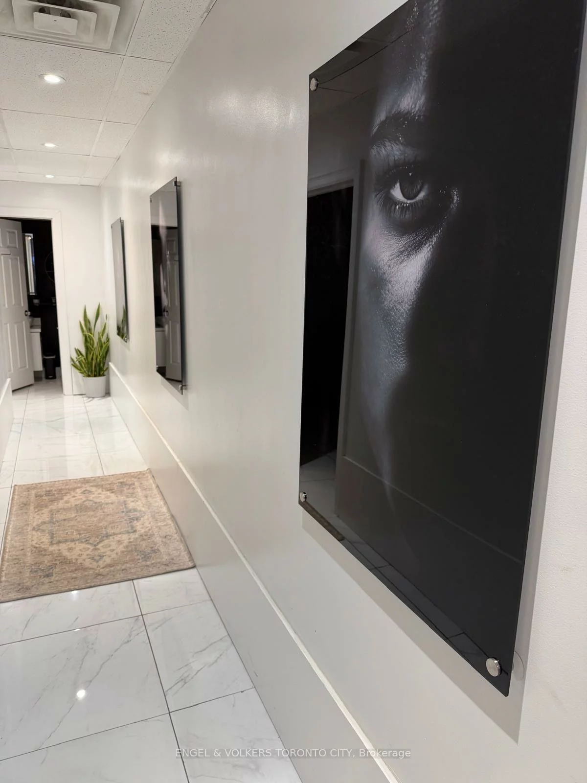 15187, Yonge, Aurora Village, Aurora
