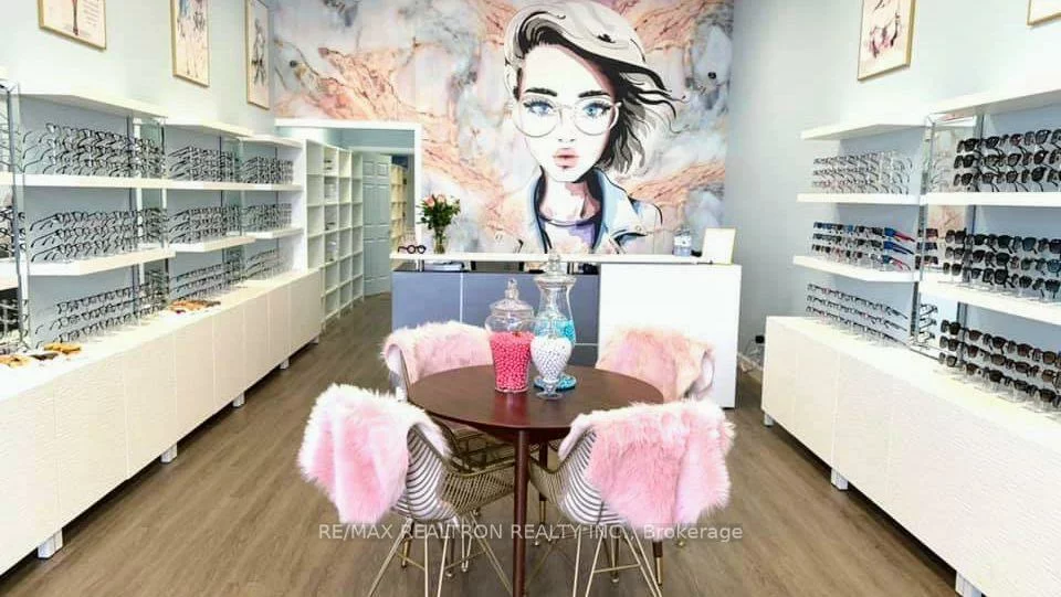 15198, Yonge, Aurora Heights, Aurora