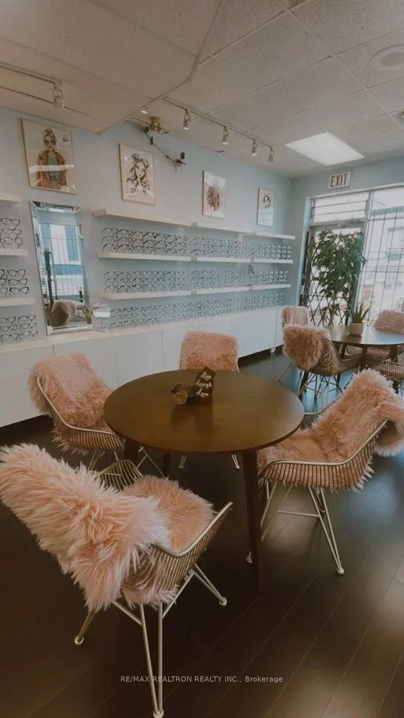 15198, Yonge, Aurora Heights, Aurora