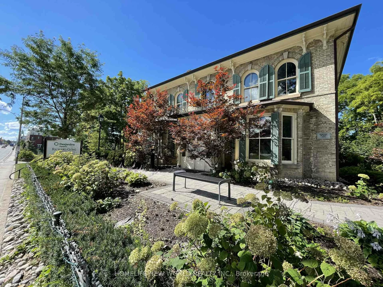 15342, Yonge, Aurora Village, Aurora