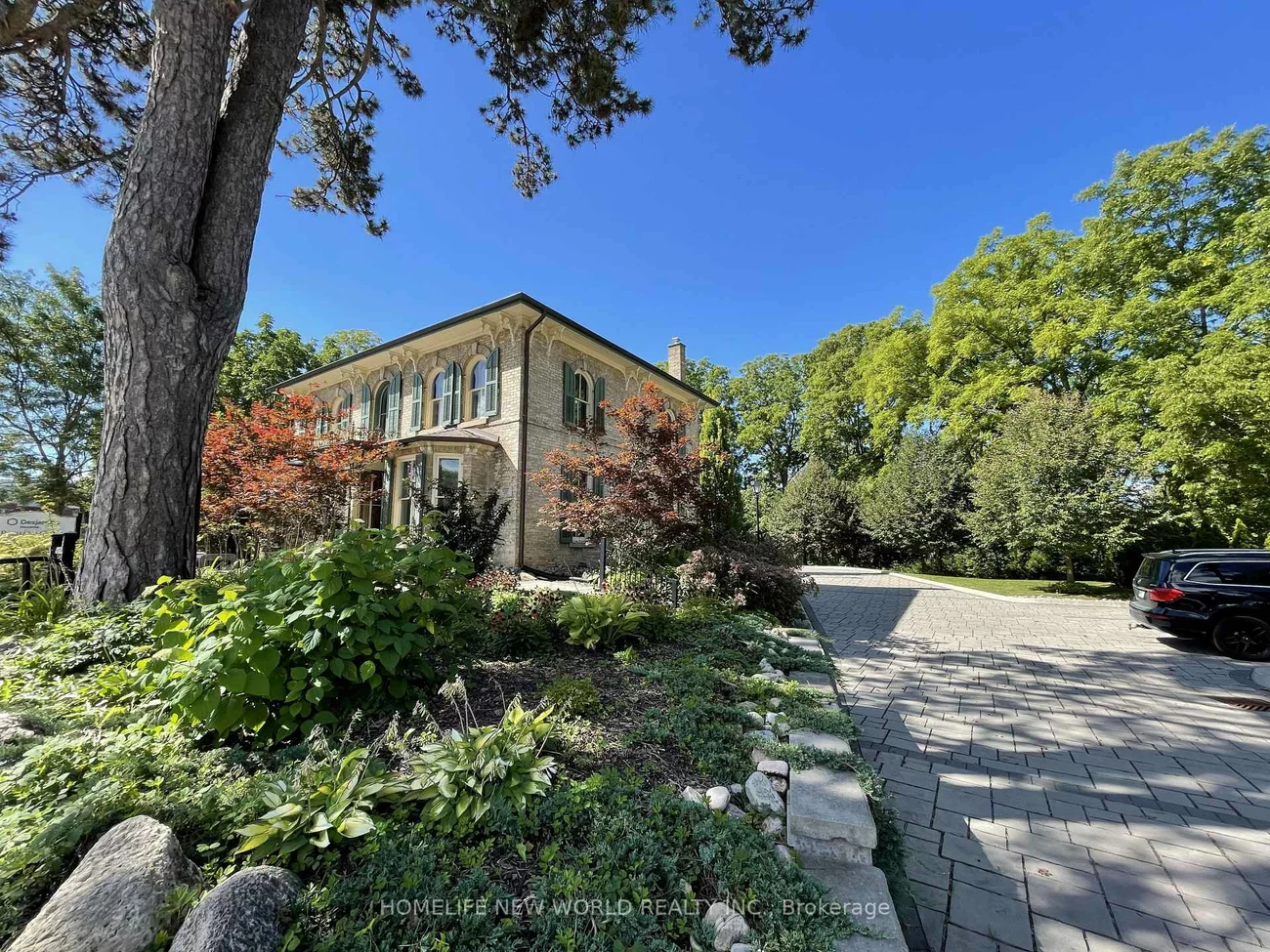 15342, Yonge, Aurora Village, Aurora