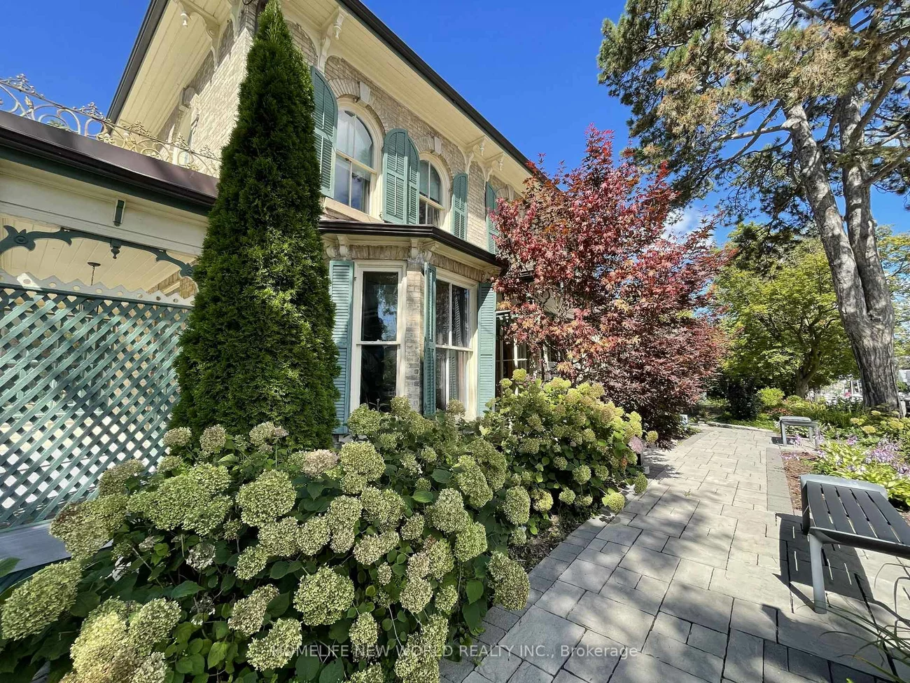 15342, Yonge, Aurora Village, Aurora